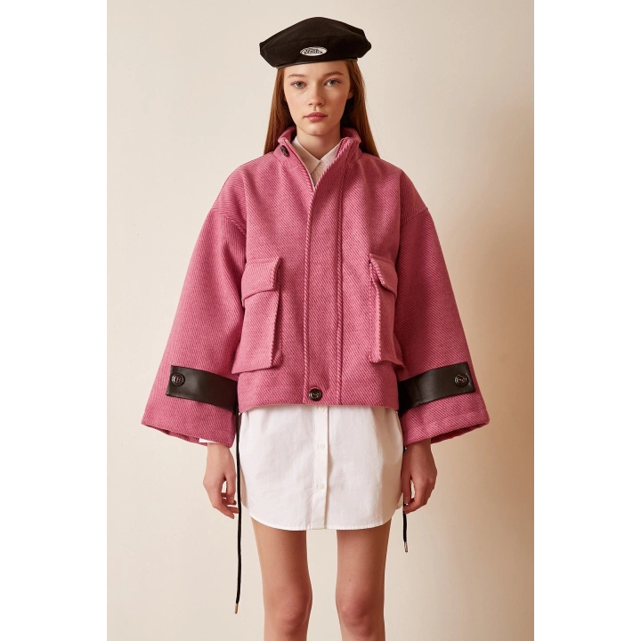 Cep Detaylı Bağcıklı Crop Ceket Pembe