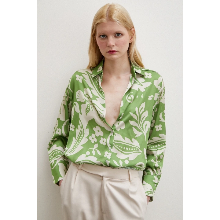 Çiçek Desenli Saten Gömlek Yeşil