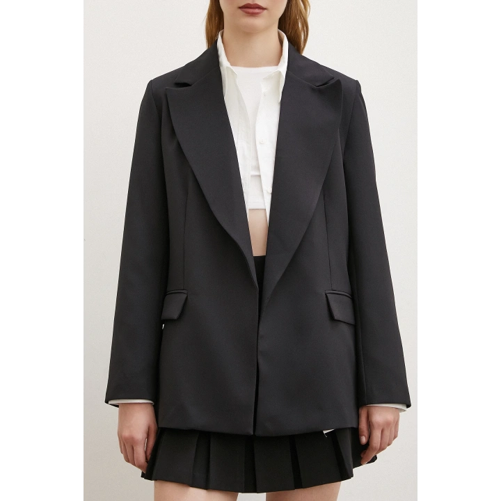 Çizgi Astarlı Cep Kapaklı Blazer Ceket Siyah