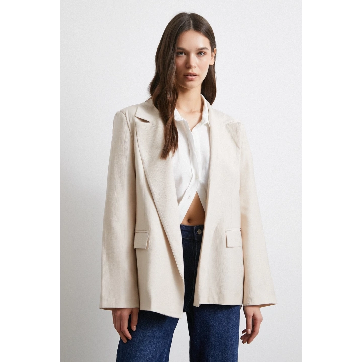 Çizgi Astarlı Dökümlü Blazer Ceket Bej