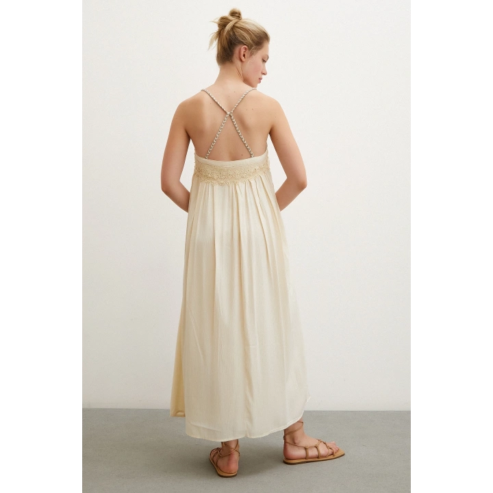 Dantel Detaylı Askılı Salaş Elbise Krem