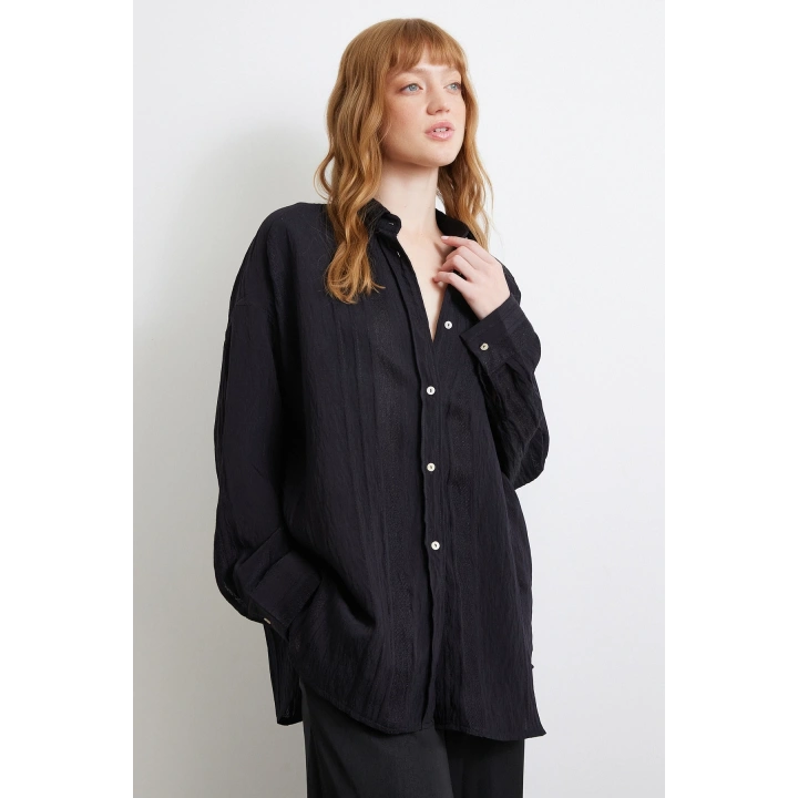 Dantel Detaylı Transparan Pamuklu Gömlek Siyah