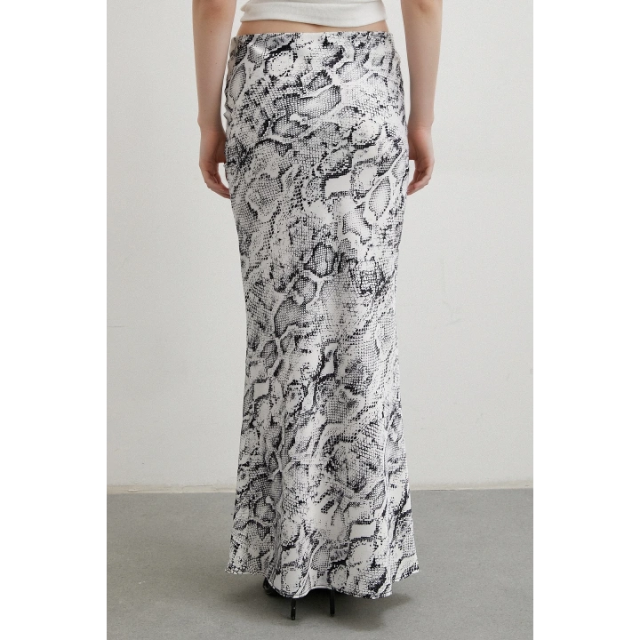 Desenli Maxi Verev Etek Beyaz