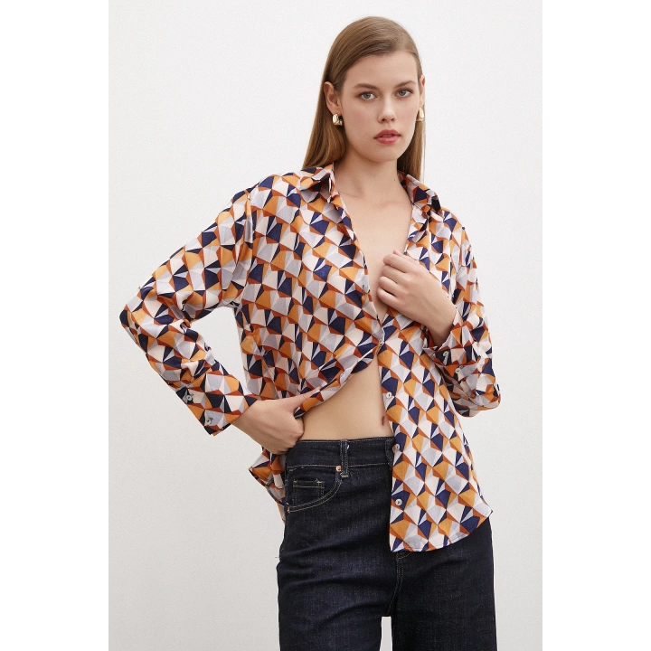 Desenli Saten Gömlek Pudra