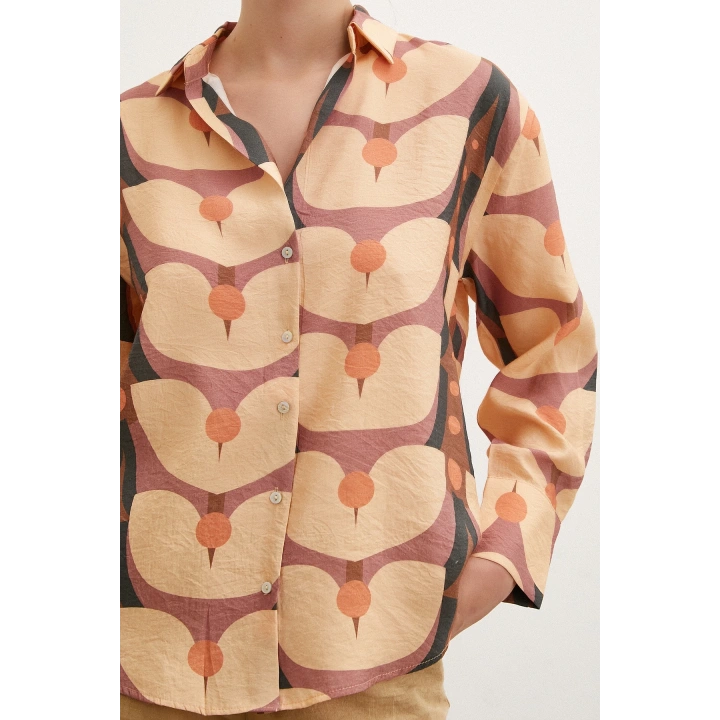 Desenli V Yaka Modal Gömlek Camel