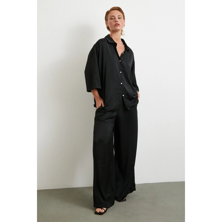 Dökümlü Romantik Pantolon Siyah