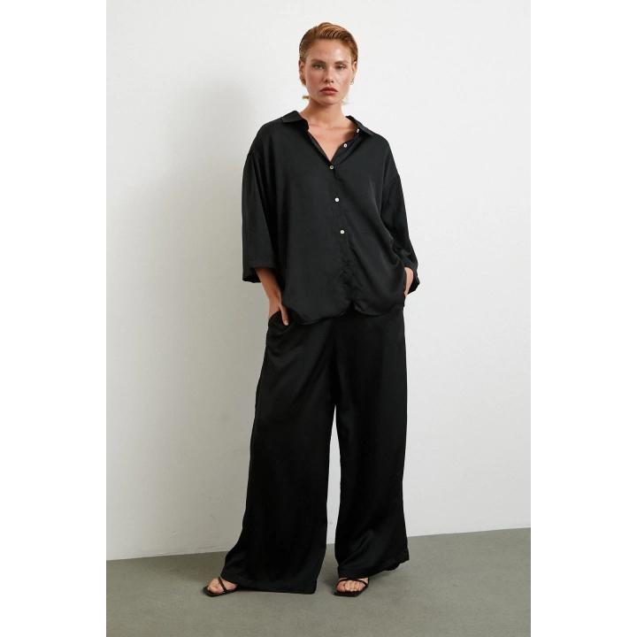 Dökümlü Romantik Pantolon Siyah