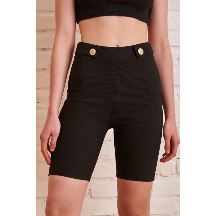 Düğme Detaylı Çelik Şort Siyah