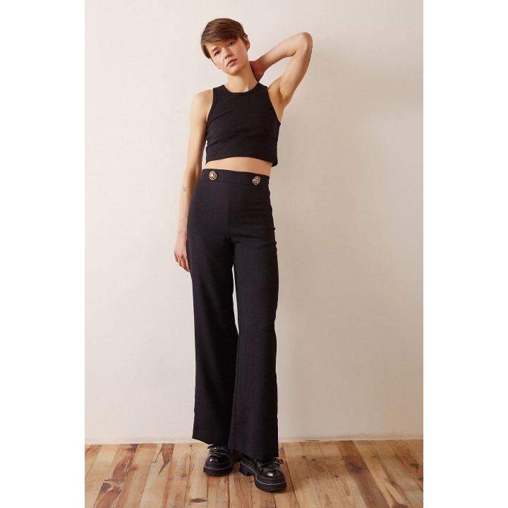 Düğme Detaylı Salaş Pantolon Siyah