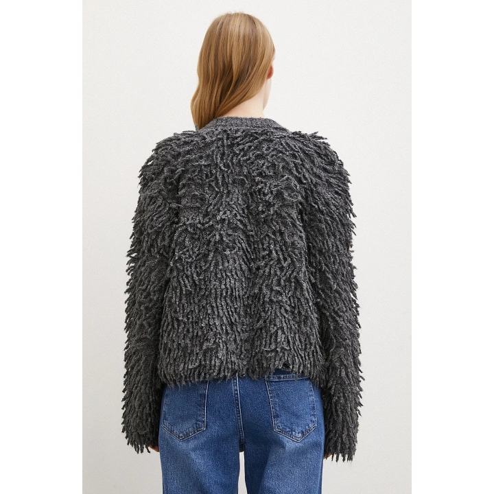 Düğmeli Saçaklı Hırka Antirasit