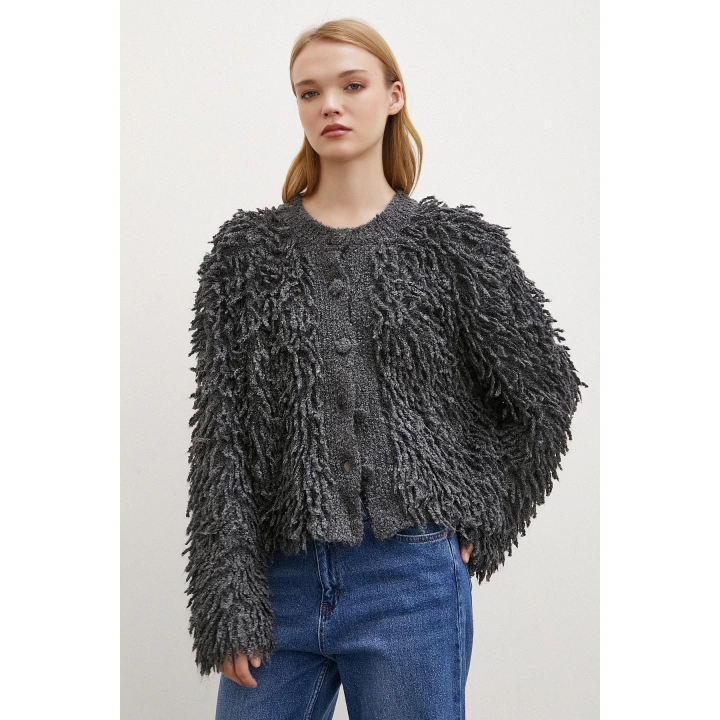 Düğmeli Saçaklı Hırka Antirasit