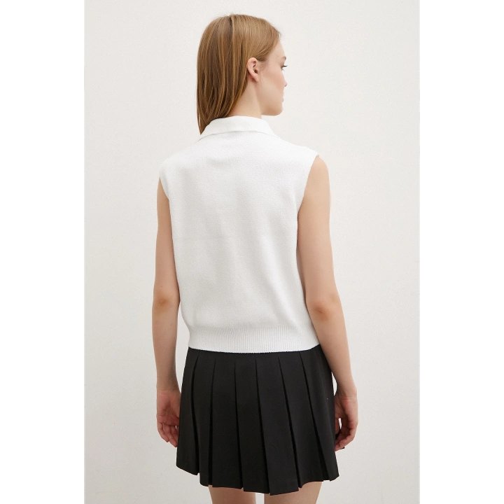 Firuze Polo Yaka Süveter Beyaz