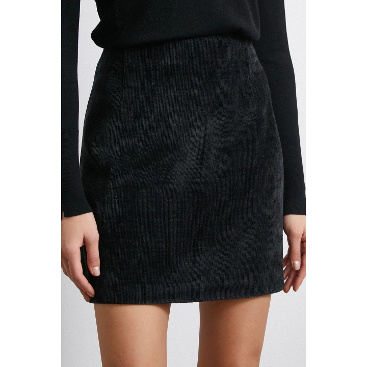 Fitilli Kadife Etek Siyah