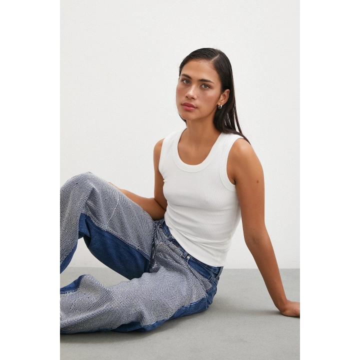 Geniş Biyeli Atlet Beyaz