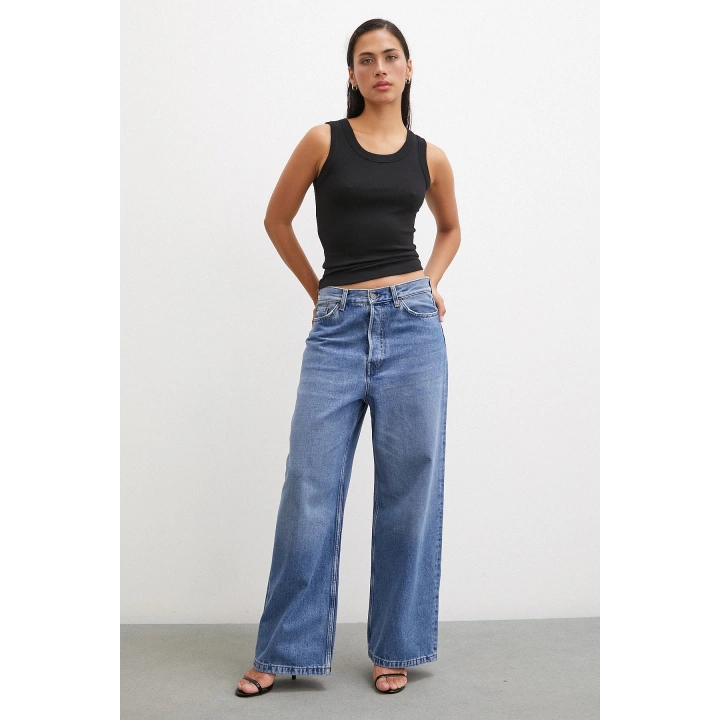 Geniş Biyeli Atlet Siyah