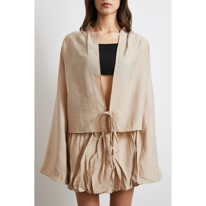 Geniş Kol Önden Bağlamalı Bluz Bej