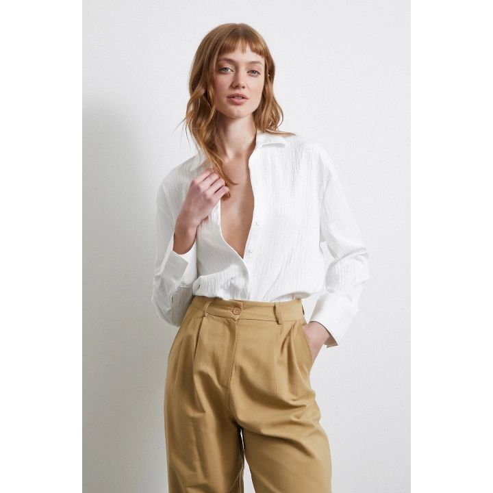 Geniş Manşetli Çizgili Gömlek Beyaz