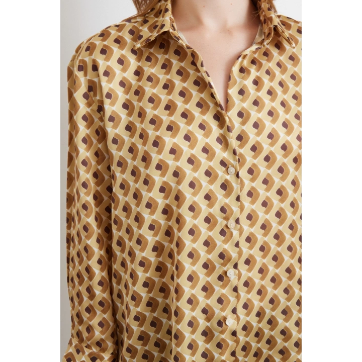 Geometrik Desenli Saten Gömlek Bej