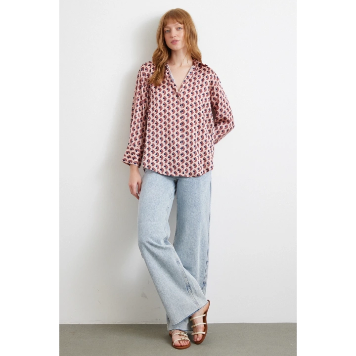 Geometrik Desenli Saten Gömlek Pembe