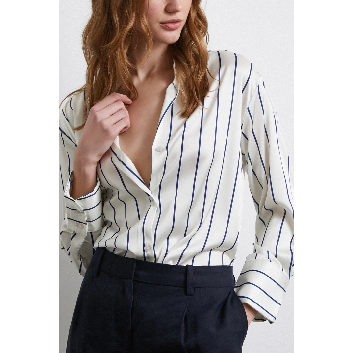 İnce Çizgili Şifon Gömlek Ekru