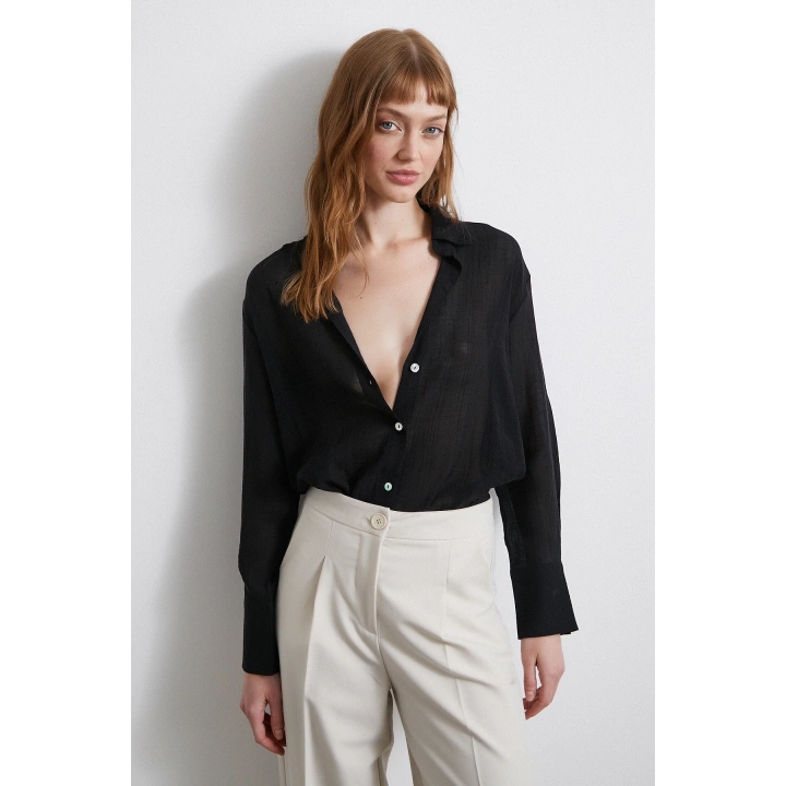 Kabartma Çizgili Saten Gömlek Siyah