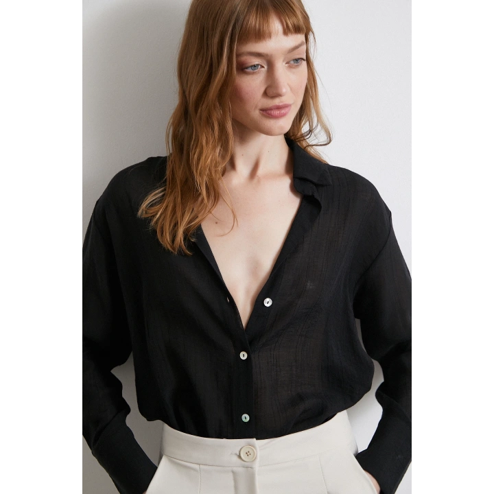 Kabartma Çizgili Saten Gömlek Siyah