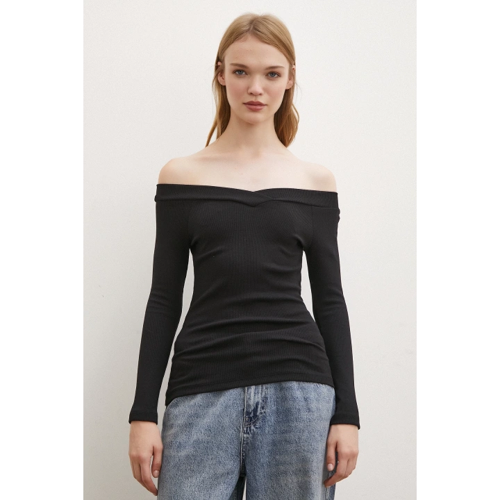 Kayık Yaka Bluz Siyah