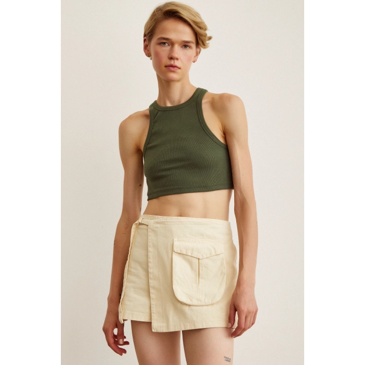 Kemer Detaylı Şort Etek Krem