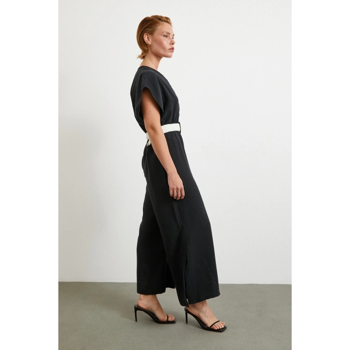 Kemer Detaylı Yarasa Kol Tulum Siyah