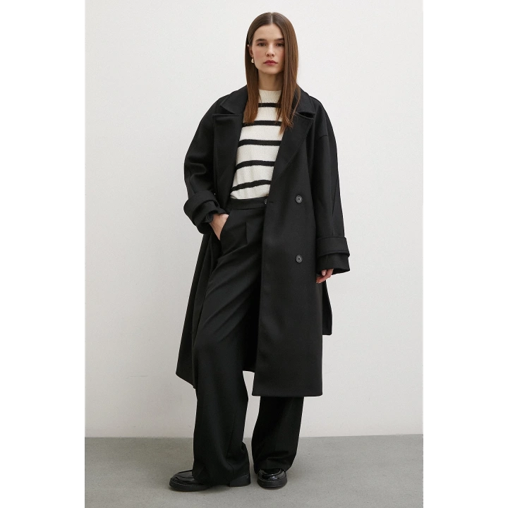 Kol Detaylı Robalı Kaşe Kaban Siyah