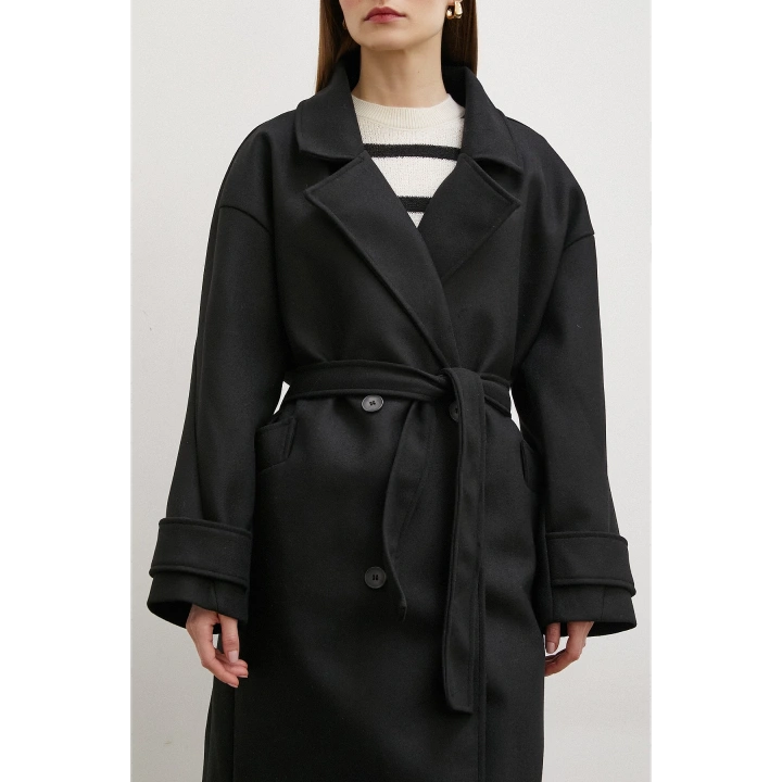 Kol Detaylı Robalı Kaşe Kaban Siyah