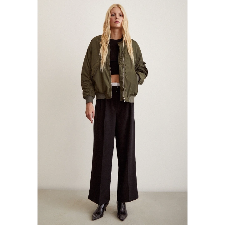 Kolları Büzgülü Bomber Ceket Haki