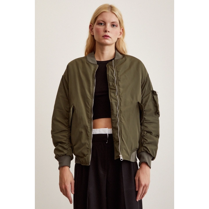 Kolları Büzgülü Bomber Ceket Haki