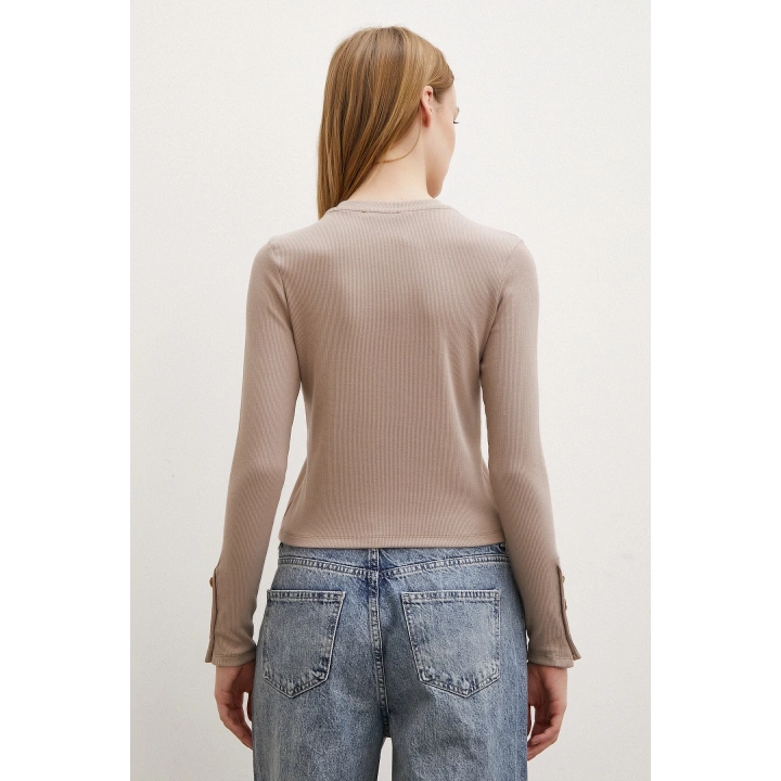 Kolu Düğmeli Bluz Vizon