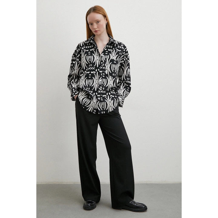 Krep Kontrast Desenli Gömlek Siyah