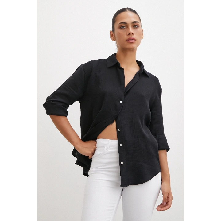 Krinkıl V Yaka Gömlek Siyah
