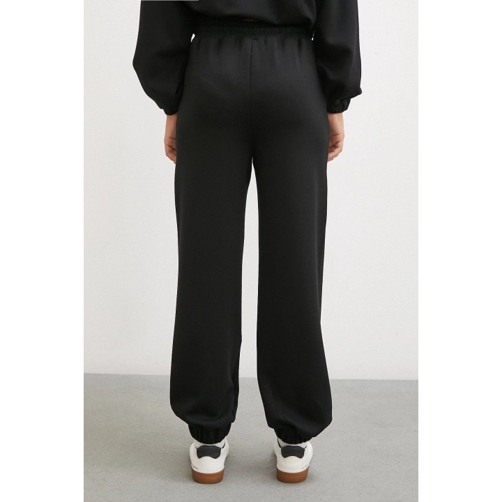 Lastikli Cepli Eşofman Altı Siyah