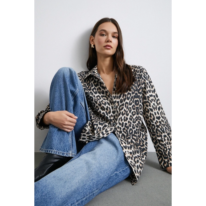 Leopar Desenli Saten Gömlek Bej