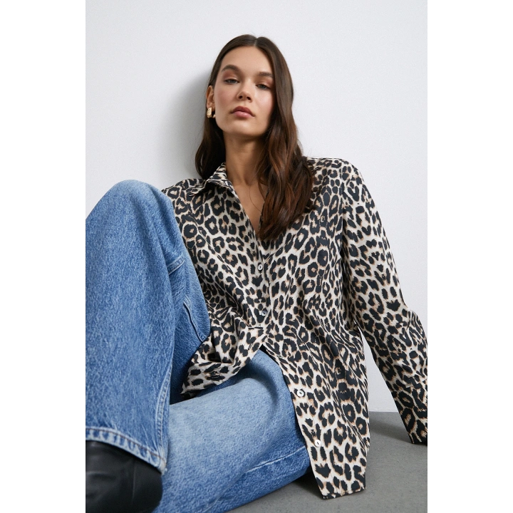 Leopar Desenli Saten Gömlek Bej