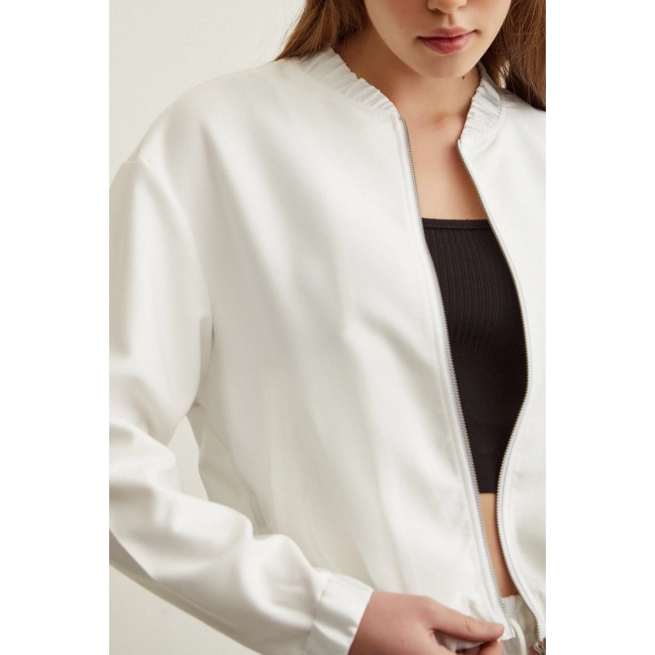 Likralı Eşofman Takımı Beyaz