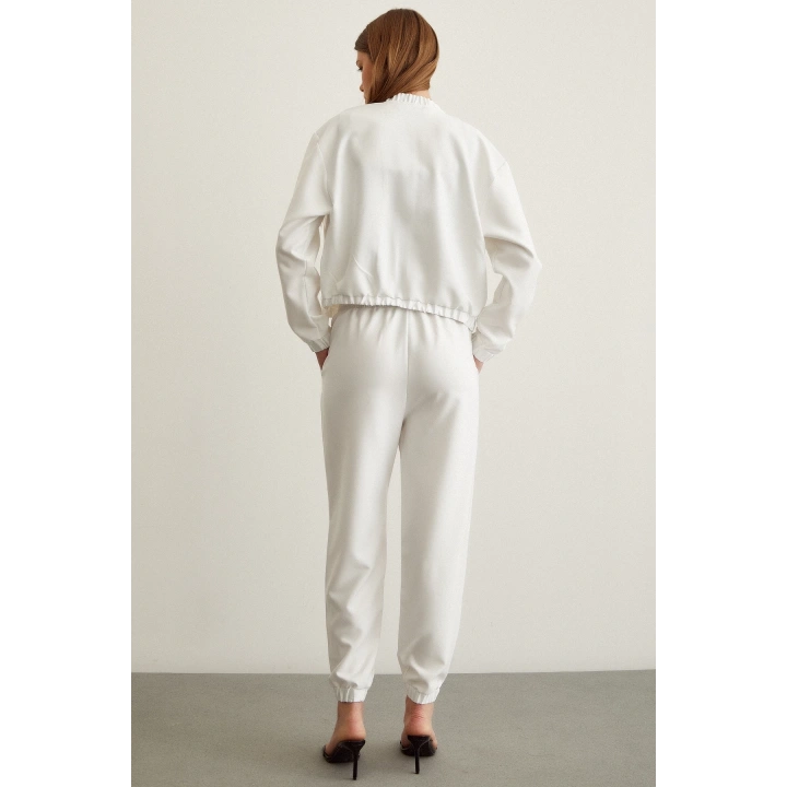 Likralı Eşofman Takımı Beyaz