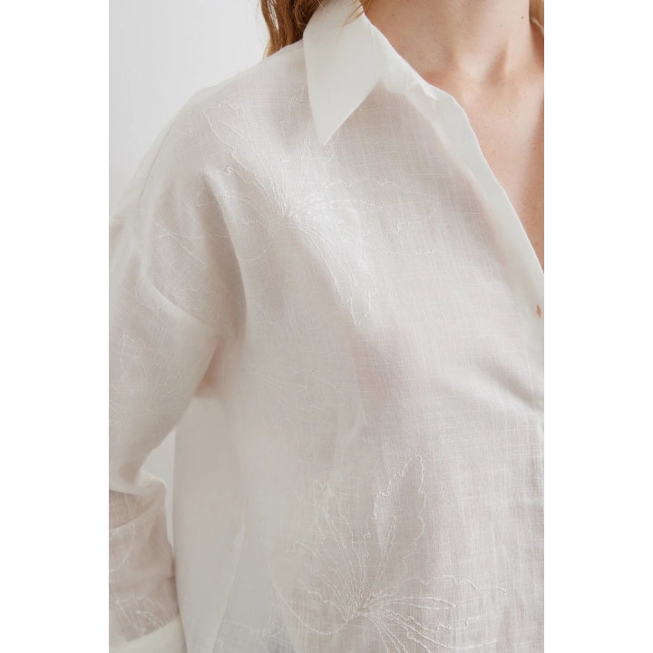 Nakış Detaylı Gömlek Beyaz