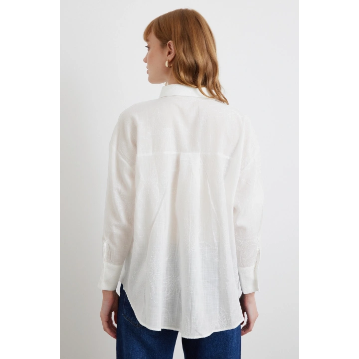 Nakış Detaylı Gömlek Beyaz