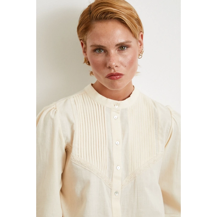 Nervürlü Dantel Detaylı Gömlek Krem