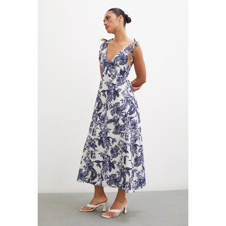 Omuz Askılı V Yaka Elbise Lacivert