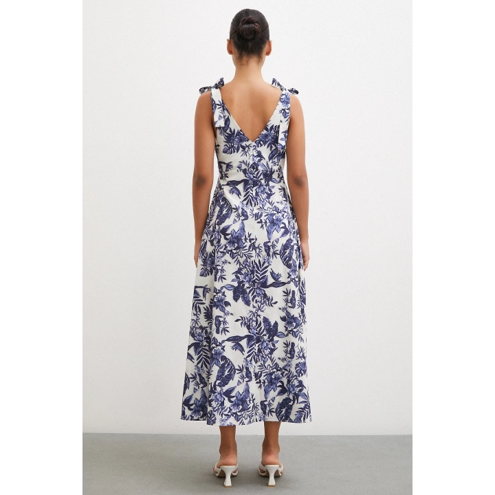 Omuz Askılı V Yaka Elbise Lacivert