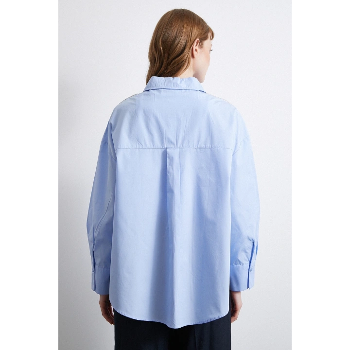 Omuzda Boncuk Detaylı  Oversize Gömlek Mavi