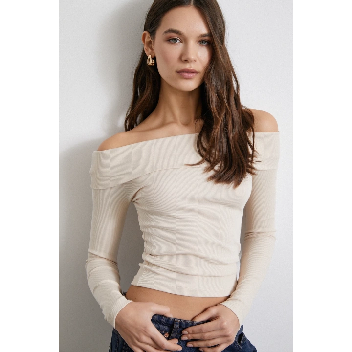 Omzu Açık Kaşkorse Bluz Bej