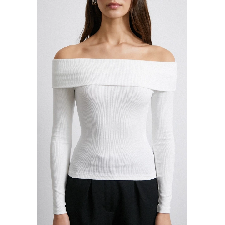 Omzu Açık Kaşkorse Bluz Beyaz