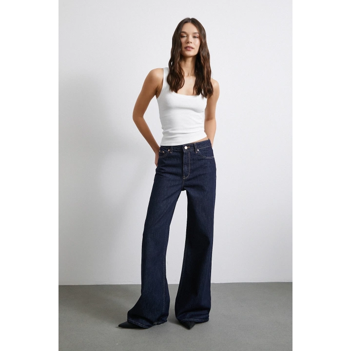 Önü Biyeli Atlet Beyaz